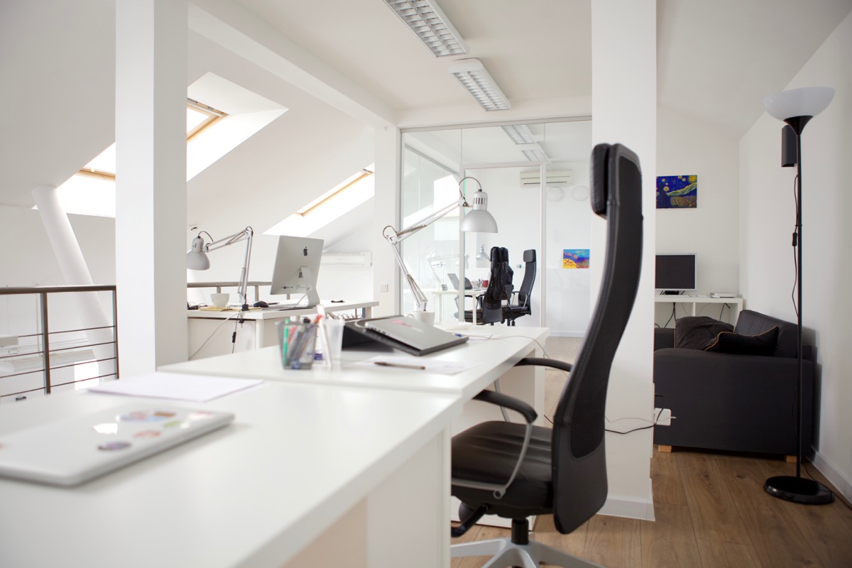 Рабочая зона офиса Джаз Пискелз